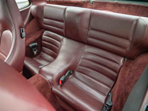 Used 1986 Porsche 944 Turbo image 30