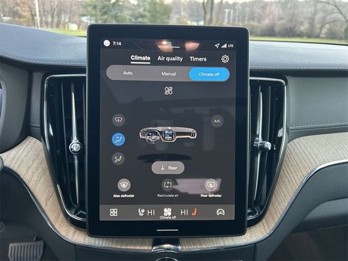 New 2026 Volvo XC60 B5 Ultra w/ Protection Package Premier image 15