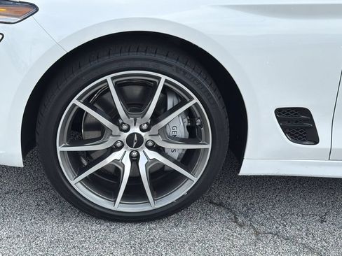 Used 2025 Genesis G70 2.5T AWD/4WD image 29