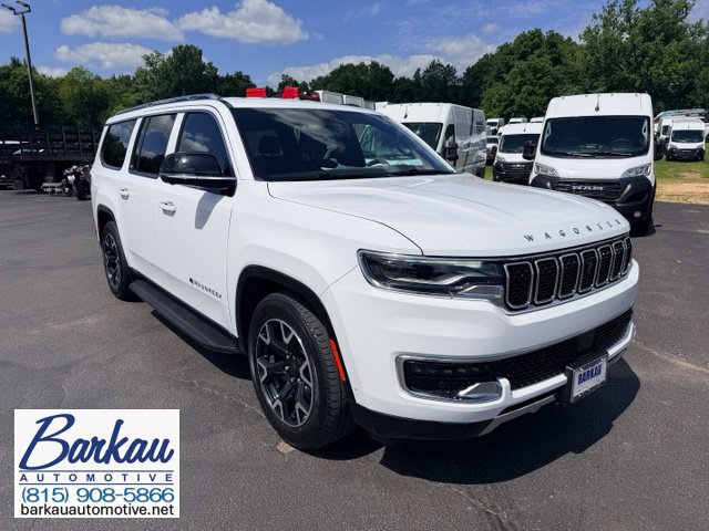 Used 2025 Jeep Wagoneer L Series III AWD/4WD image 1