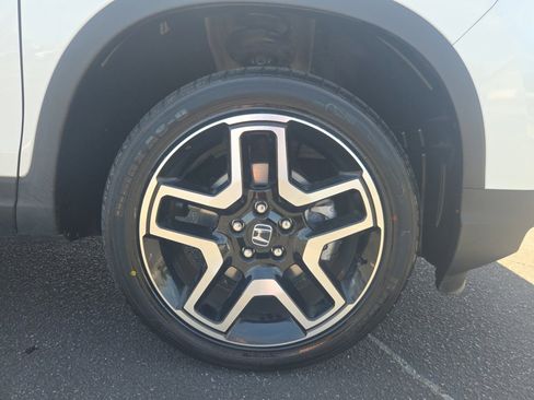 Certified 2023 Honda Passport Elite image 25