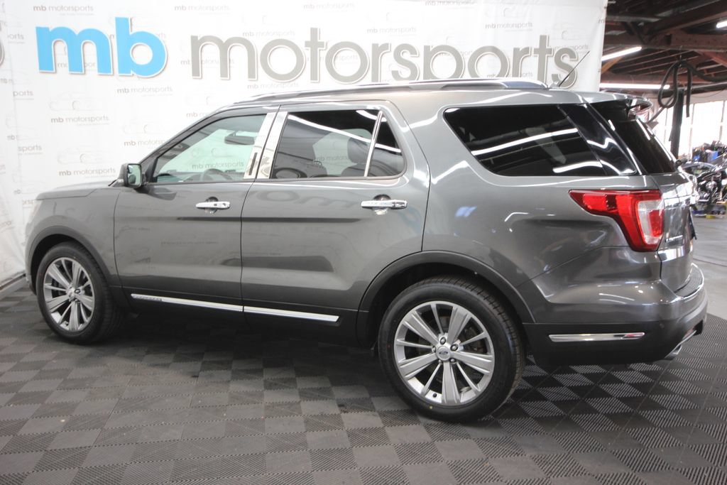 Used 2018 Ford Explorer Limited FWD image 3