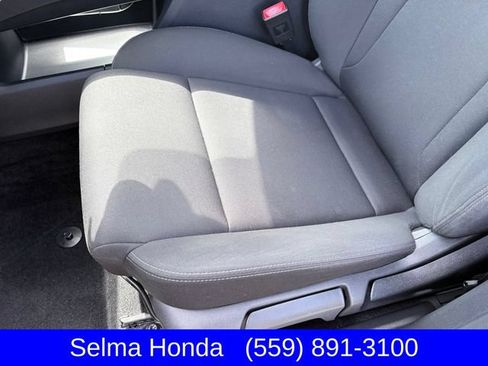 Used 2023 Nissan Rogue S FWD image 9