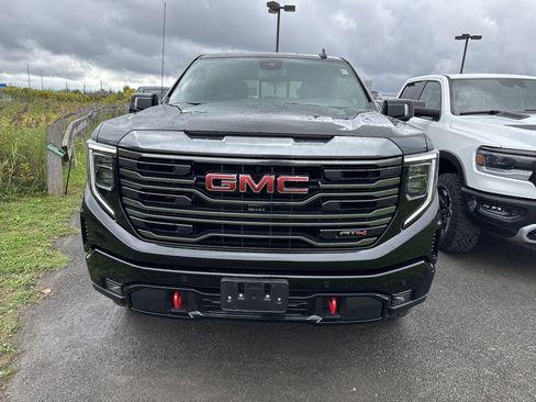 Used 2024 GMC Sierra 1500 AT4 w/ AT4 Premium Package image 3