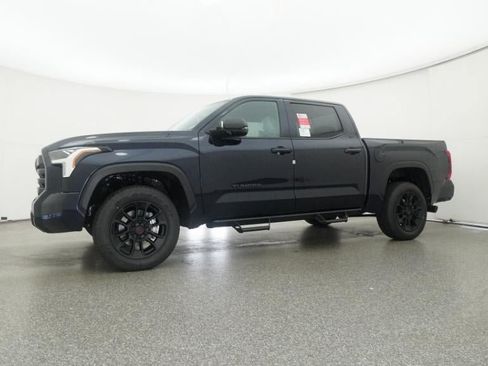 New 2026 Toyota Tundra SR5 AWD/4WD image 18