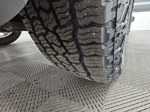 Used 2024 Ford F150 Lariat image 47