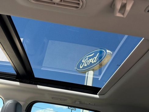 Used 2025 Ford Expedition Active AWD/4WD image 24