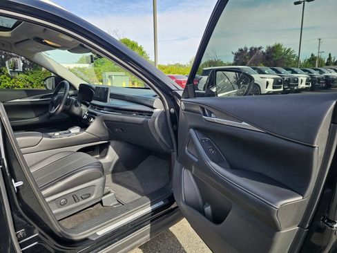 Used 2024 INFINITI QX60 Luxe AWD/4WD image 12