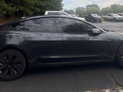 Used 2025 Tesla Model 3 Long Range RWD image 3