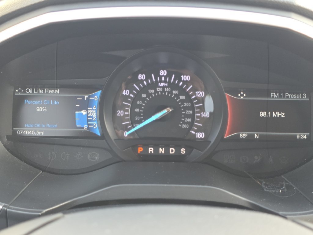Used 2018 Ford Edge Titanium w/ Equipment Group 302A FWD image 21