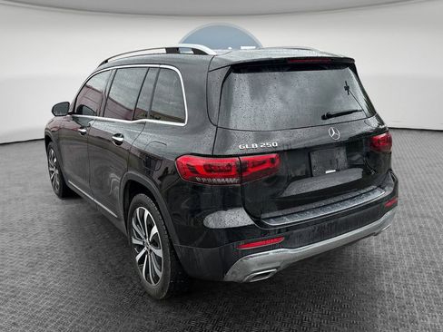 Used 2023 Mercedes-Benz GLB 250 4MATIC image 6