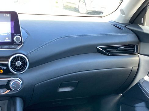 Used 2025 Nissan Sentra SV image 33