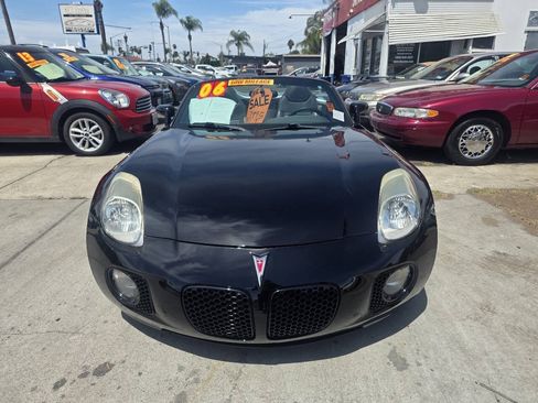 Used 2006 Pontiac Solstice Convertible w/ Premium Package RWD image 8