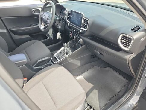 Certified 2026 Hyundai Venue SE FWD image 17