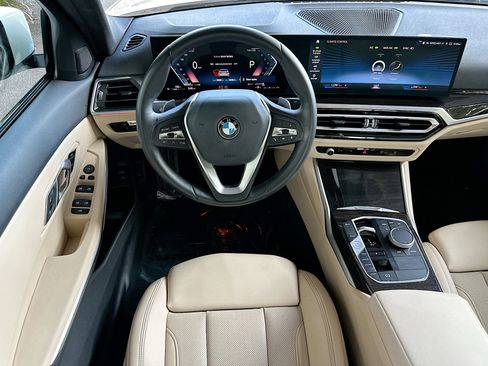 Certified 2023 BMW 330i Sedan image 22