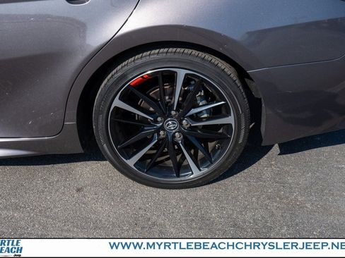 Used 2020 Toyota Camry XSE image 12