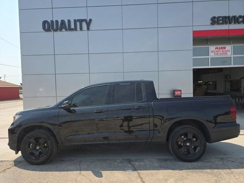 Used 2024 Honda Ridgeline Black Edition image 1