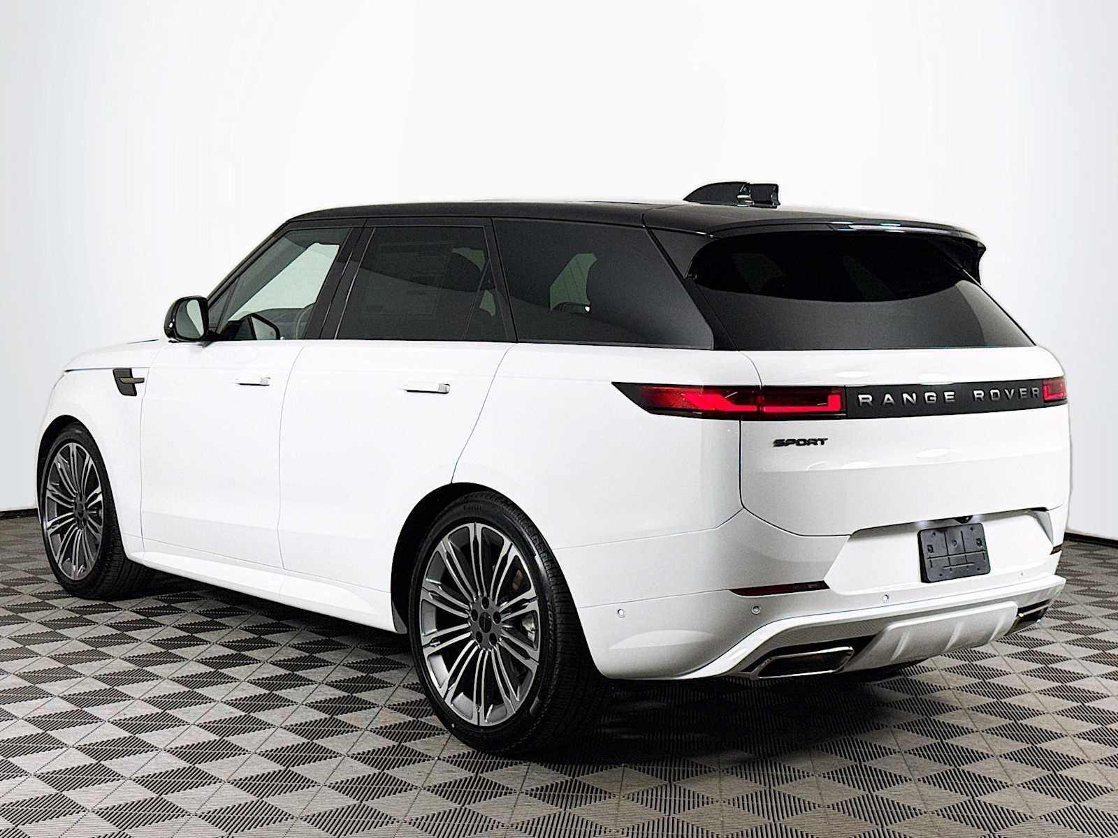 New 2026 Land Rover Range Rover Sport Dynamic SE AWD/4WD image 7