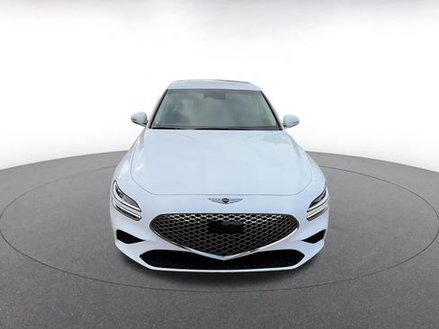Used 2025 Genesis G70 2.5T image 4