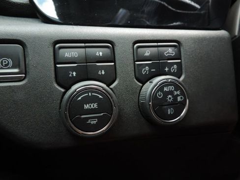 Certified 2023 Chevrolet Silverado 1500 LTZ w/ LTZ Convenience Package II AWD/4WD image 28