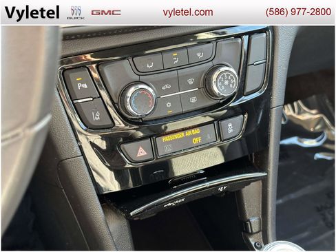 Certified 2022 Buick Encore Preferred w/ Safety Package II image 27