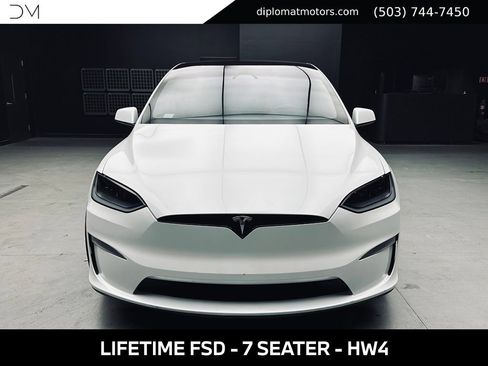 Used 2025 Tesla Model X AWD/4WD image 10