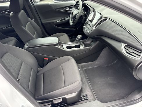 Used 2024 Chevrolet Malibu LS w/ Driver Confidence Package FWD image 29