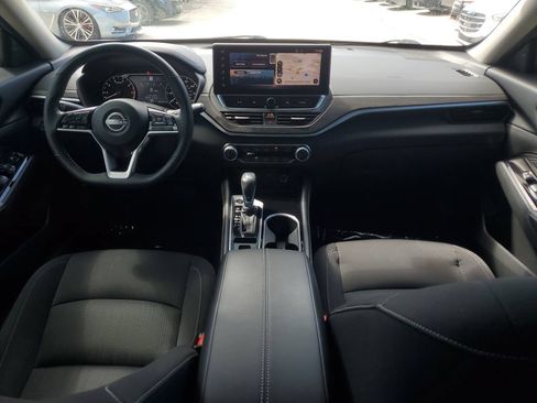 Used 2023 Nissan Altima 2.5 SV w/ SV Premium Package FWD image 17