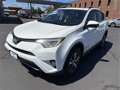 Used 2017 Toyota RAV4 XLE w/ Carpet Mat Package AWD/4WD image 1