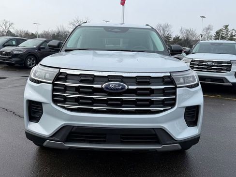 New 2026 Ford Explorer Active image 3