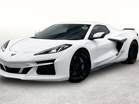 Used 2024 Chevrolet Corvette E-Ray AWD/4WD image 11