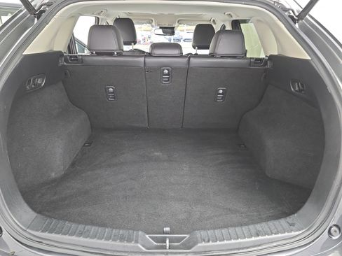 Used 2019 MAZDA CX-5 Touring image 12