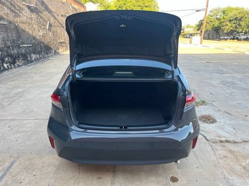 Used 2025 Toyota Corolla LE FWD image 10