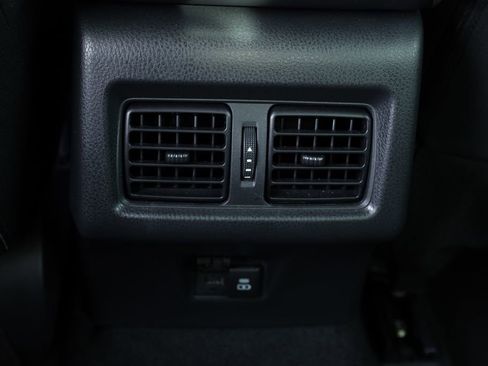 Used 2025 Toyota Camry LE image 12