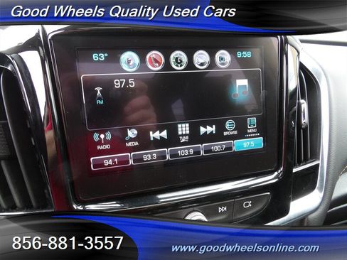 Used 2019 Chevrolet Traverse LT w/ LT Premium Package AWD/4WD image 19