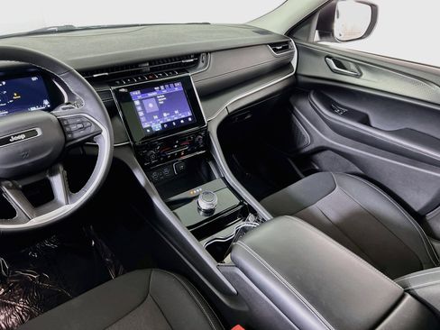 Used 2023 Jeep Grand Cherokee L Laredo w/ Luxury Tech Group I AWD/4WD image 23