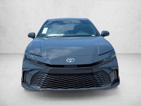 Used 2026 Toyota Camry SE FWD image 2