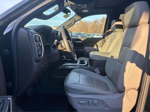 Used 2022 Chevrolet Silverado 1500 LTZ w/ LTZ Convenience Package II AWD/4WD image 16