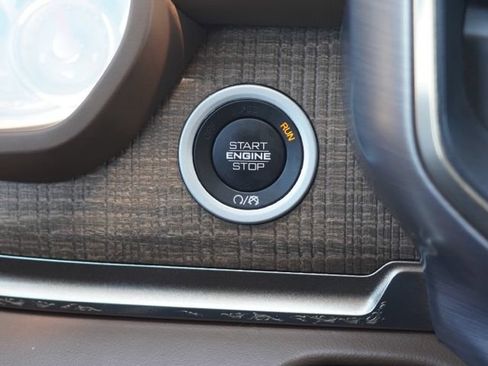 Used 2019 RAM 1500 Limited RWD image 30