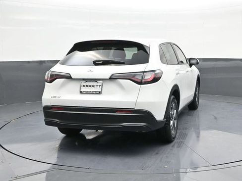 New 2026 Honda HR-V LX image 11