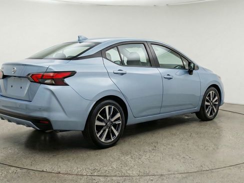 Used 2025 Nissan Versa SV image 9