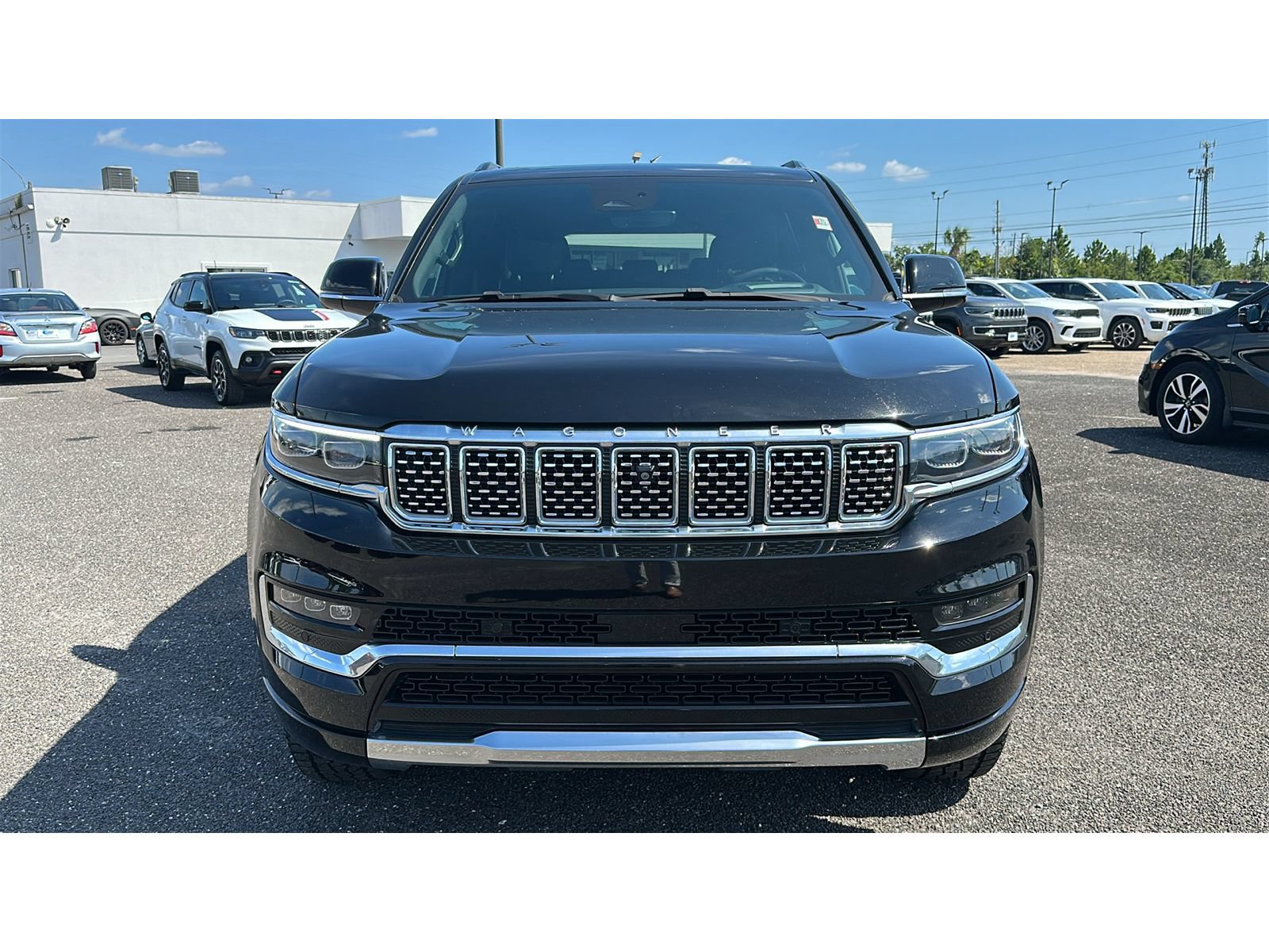 Used 2022 Jeep Grand Wagoneer Series I w/ Flexible Seating Group AWD/4WD image 9