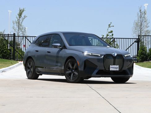 Used 2023 BMW iX M60 w/ Executive Package AWD/4WD image 2