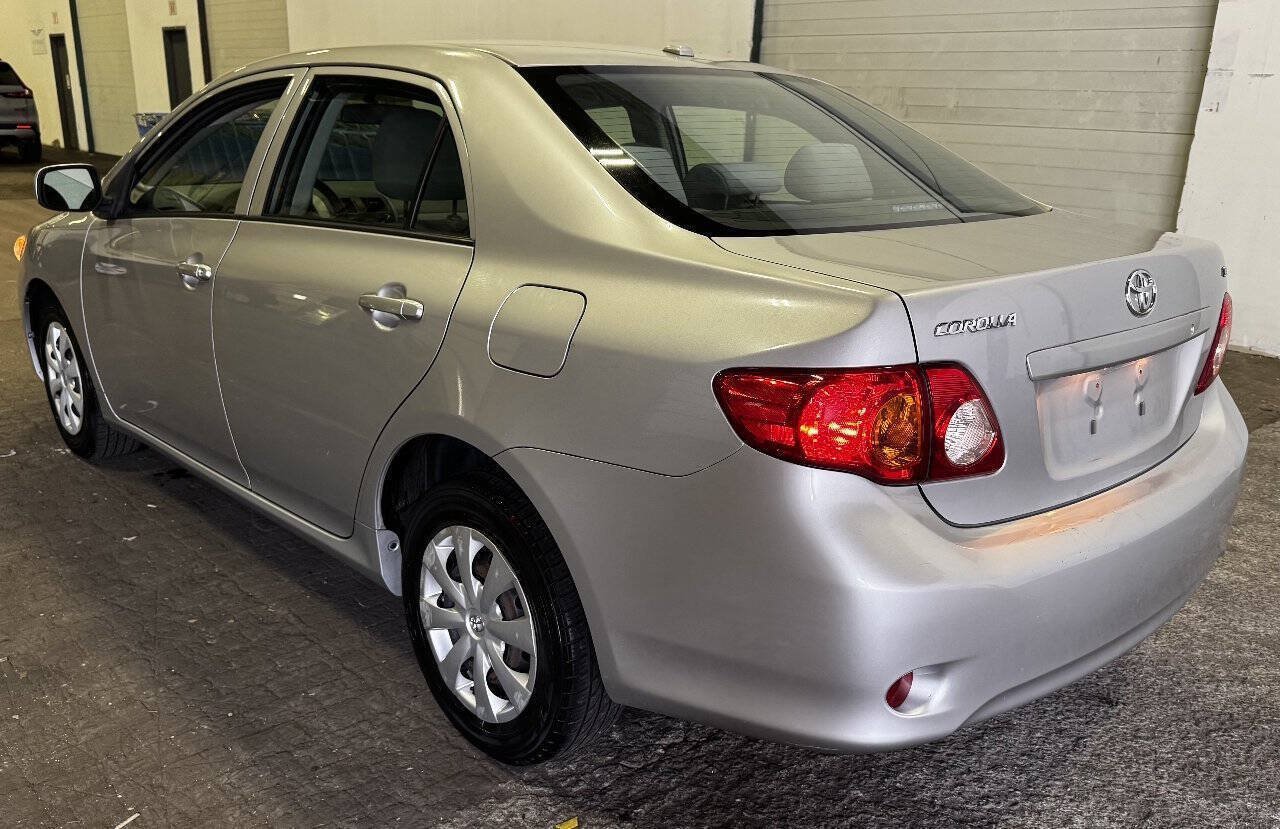 Used 2010 Toyota Corolla LE FWD image 6