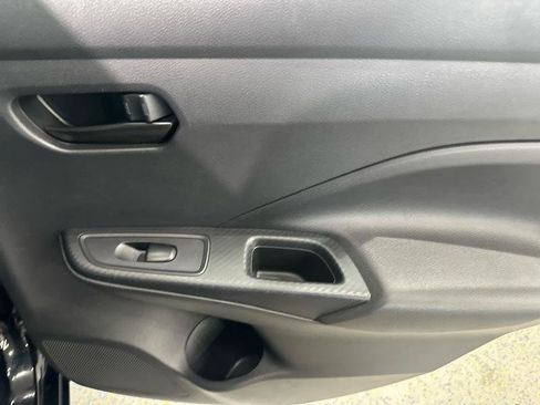 Used 2021 Nissan Versa S FWD image 20