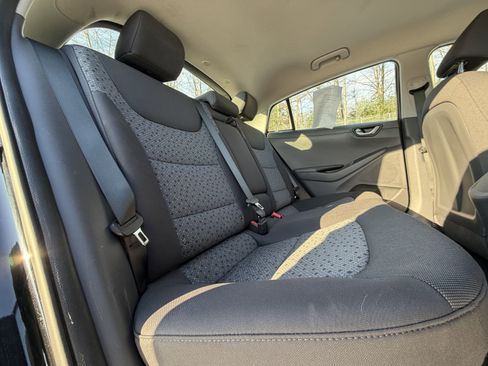 Used 2018 Hyundai Ioniq SEL image 35