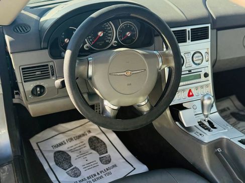 Used 2005 Chrysler Crossfire Limited image 8
