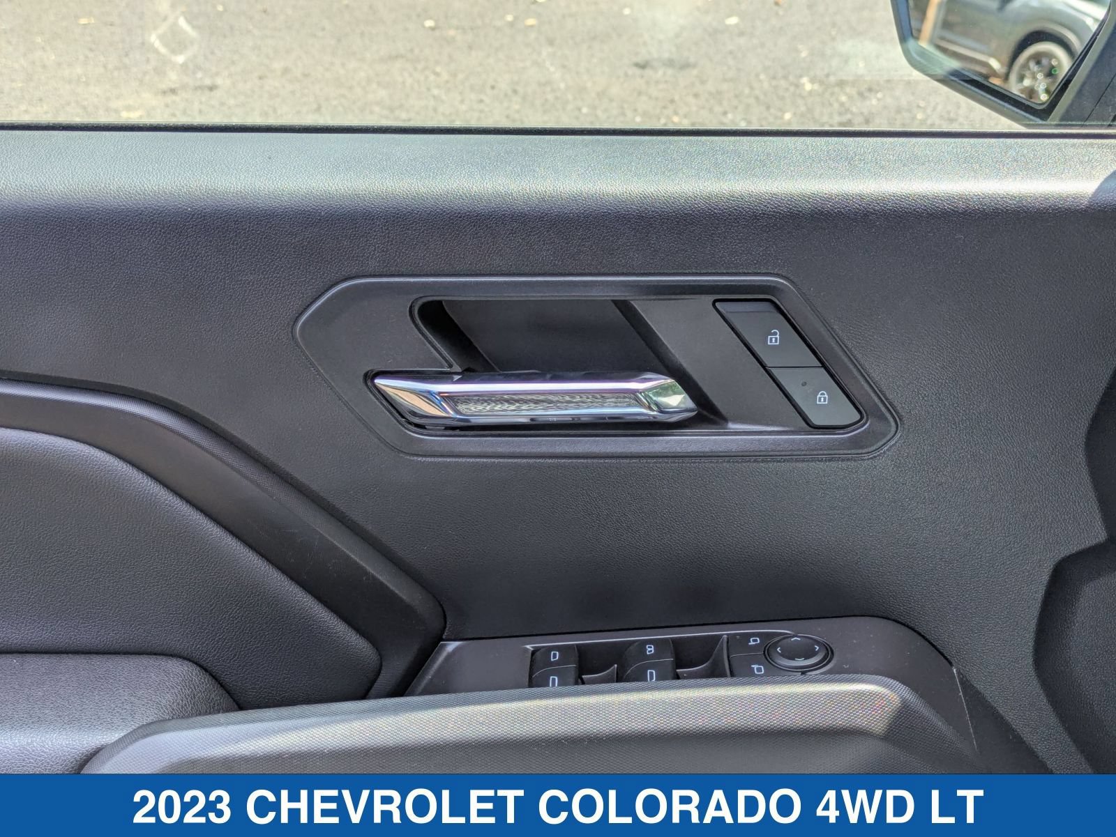 Used 2023 Chevrolet Colorado LT w/ LT Convenience Package III AWD/4WD image 13