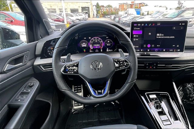 Used 2026 Volkswagen Golf AWD/4WD image 4