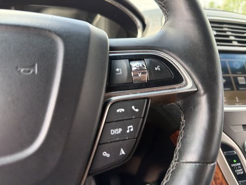 Used 2019 Lincoln Nautilus Reserve AWD/4WD image 19